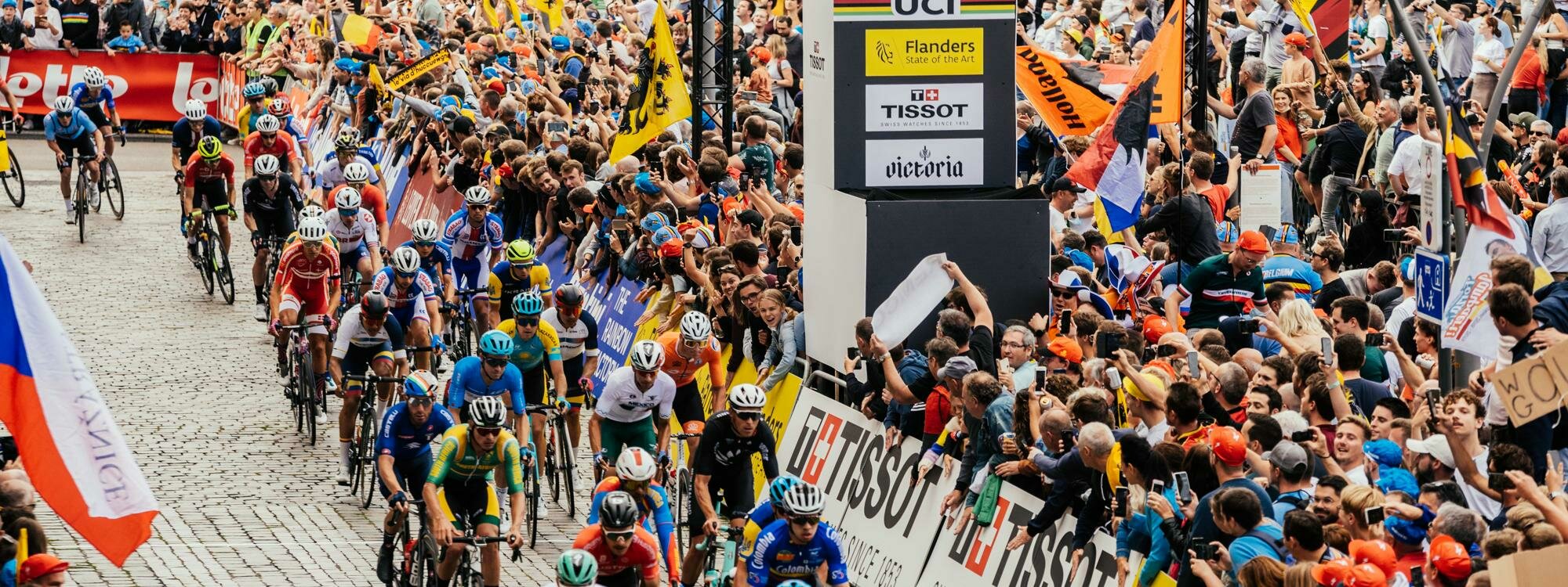 Alaphilippe conserve son titre mondial